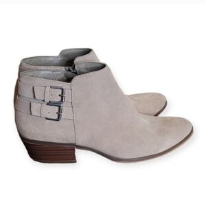 Sam Edelman Petal Suede Ankle Booties in Taupe Size 8.5